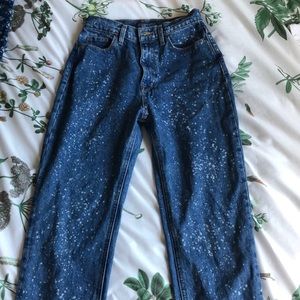 BDG Mom High-Rise Jeans